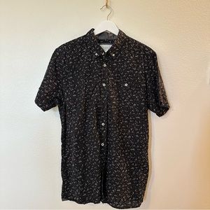 RipCurl Local Men’s Designer Short Sleeve Collared Button Down Black Aloha Print